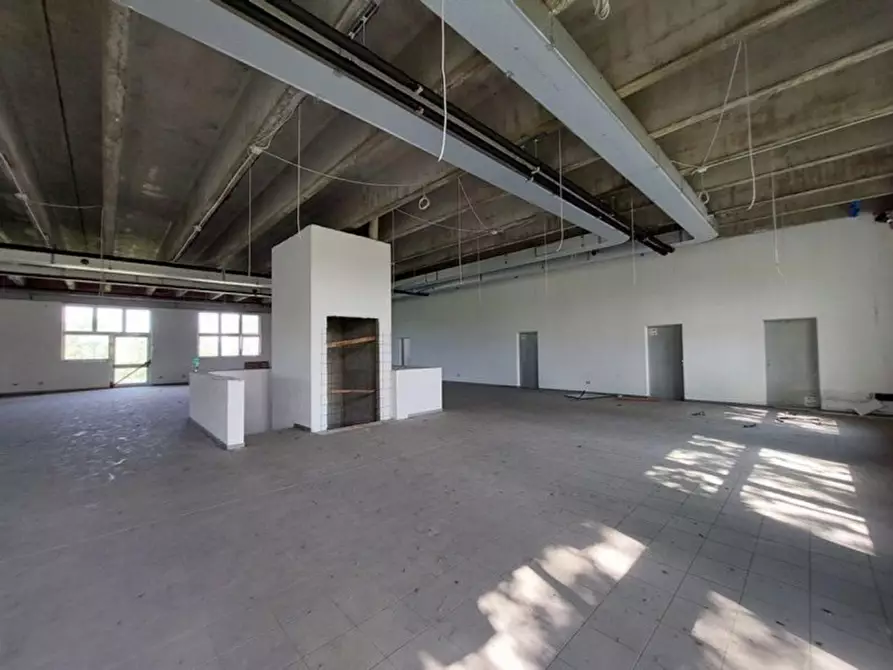 Immagine 12 di Attività commerciale in vendita  in Via Passo Lombardo, N. 1 a Cremona