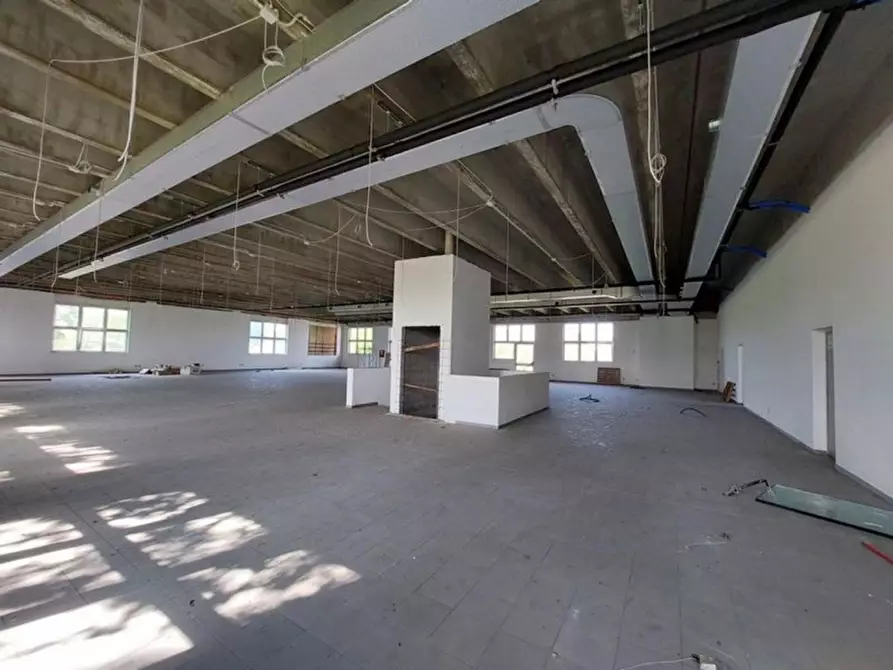 Immagine 14 di Attività commerciale in vendita  in Via Passo Lombardo, N. 1 a Cremona