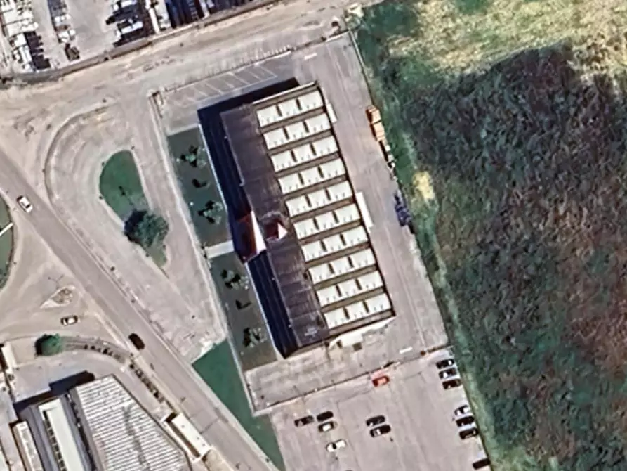 Immagine 2 di Ufficio in vendita  in Via dell'Industria, 62017 Porto Recanati MC, Italia a Porto Recanati