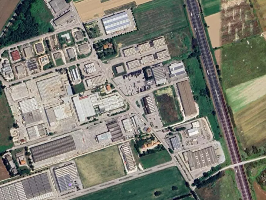 Immagine 4 di Ufficio in vendita  in Via dell'Industria, 62017 Porto Recanati MC, Italia a Porto Recanati