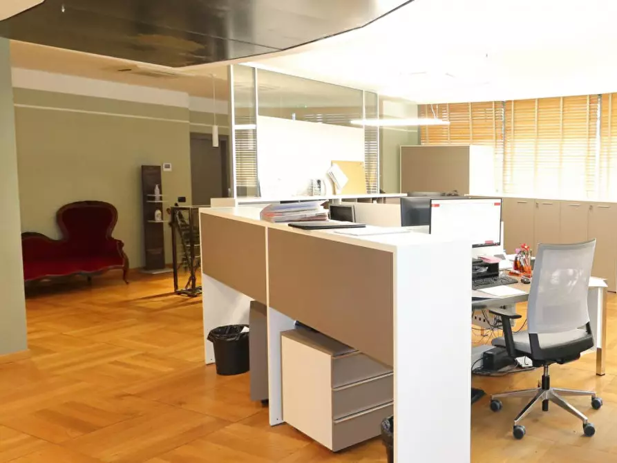 Immagine 8 di Ufficio in vendita  in Via Lungo Serio, 36, 24050 Grassobbio BG, Italia a Grassobbio
