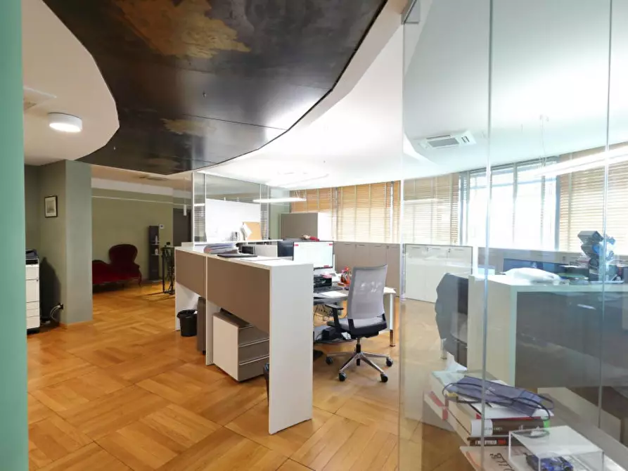 Immagine 9 di Ufficio in vendita  in Via Lungo Serio, 36, 24050 Grassobbio BG, Italia a Grassobbio