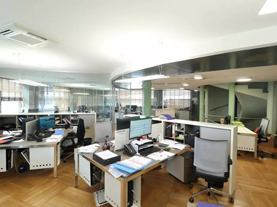Immagine 14 di Ufficio in vendita  in Via Lungo Serio, 36, 24050 Grassobbio BG, Italia a Grassobbio