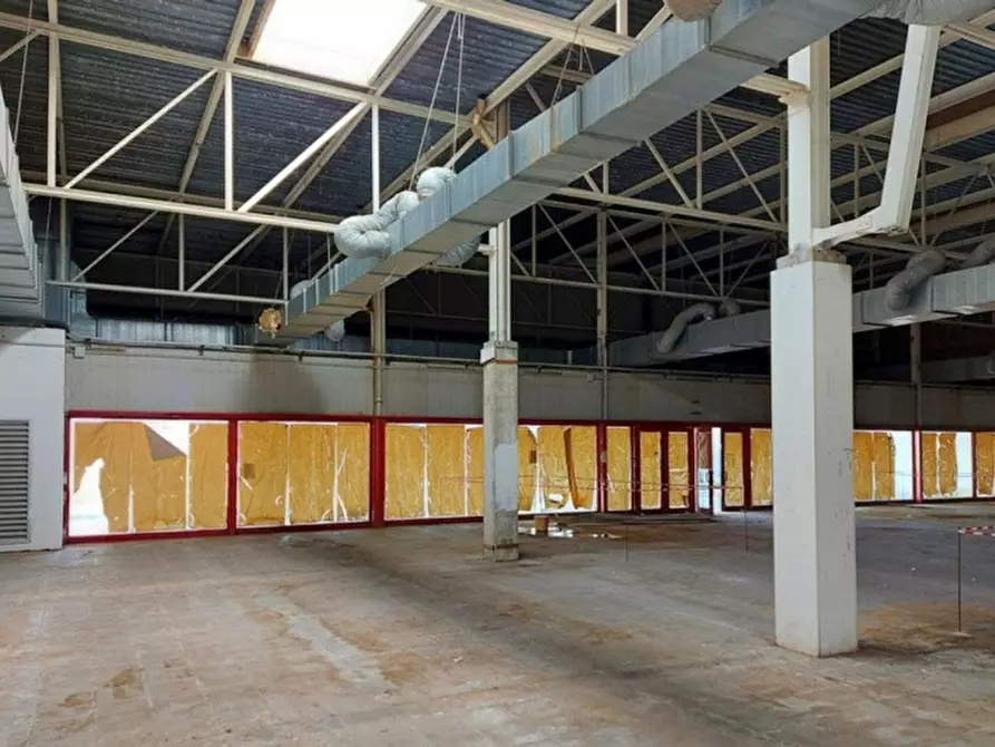 Immagine 13 di Attività commerciale in vendita  in Vai Olivo Bravin, N. 20 a Concordia Sagittaria