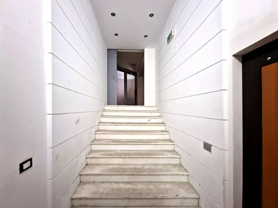 Immagine 11 di Ufficio in vendita  in Via Beato Francesco Marino, N. snc a Zumpano