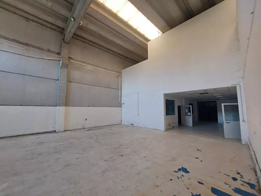 Immagine 14 di Capannone industriale in vendita  in Loc. Cascina Sega, N. 9 a Ozzero