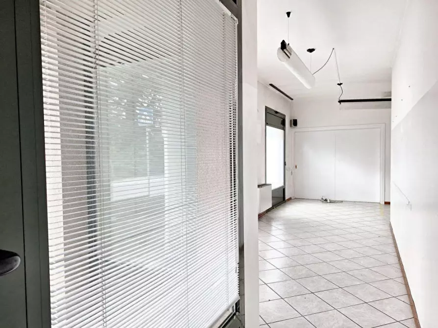 Immagine 1 di Ufficio in vendita  in Viale Venezia Giulia, N. 6 a Cormons