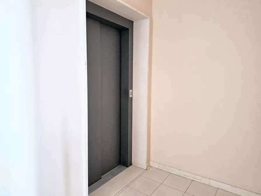 Immagine 10 di Ufficio in vendita  in Viale Venezia Giulia, N. 6 a Cormons