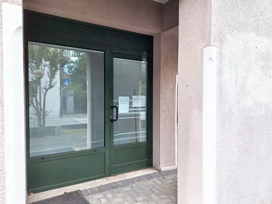 Immagine 13 di Ufficio in vendita  in Viale Venezia Giulia, N. 6 a Cormons