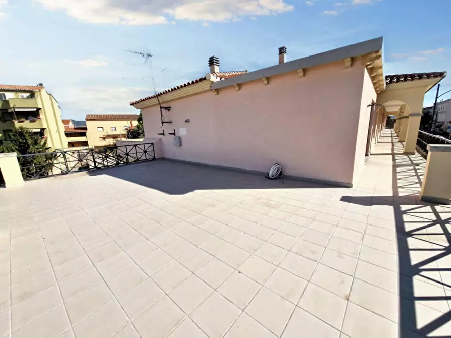 Immagine 10 di Ufficio in vendita  in Via Roma, N. 1 a Olbia