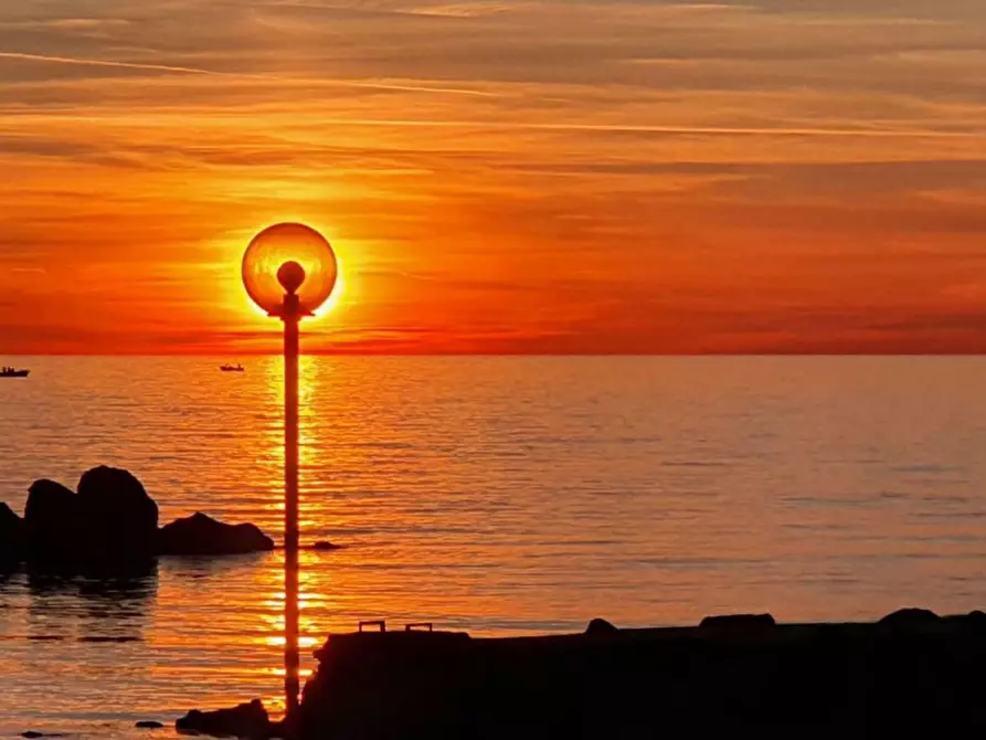 Immagine 3 di Appartamento in vendita  in Via del Littorale, N. 164 a Livorno