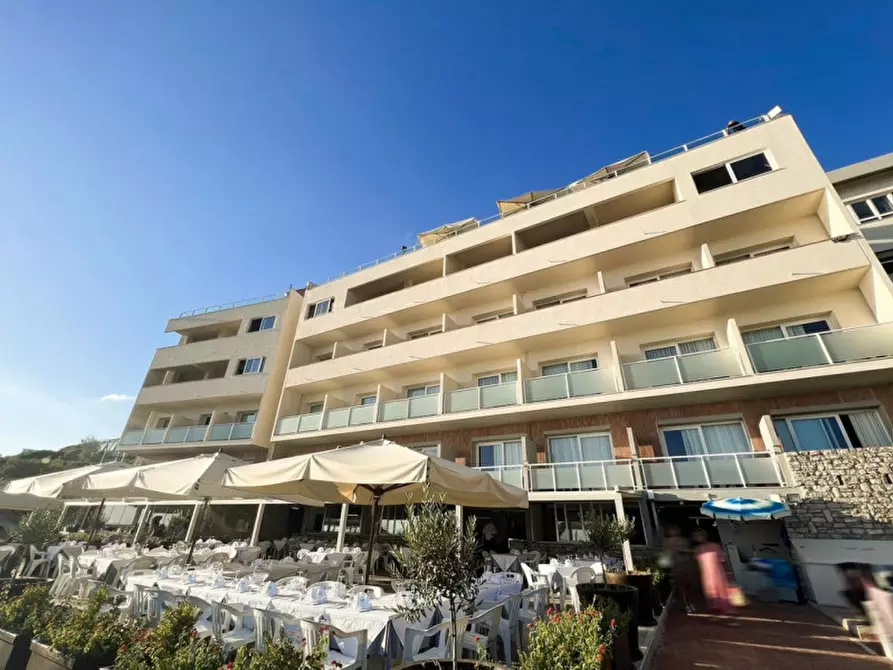 Immagine 7 di Appartamento in vendita  in Via del Littorale, N. 164 a Livorno