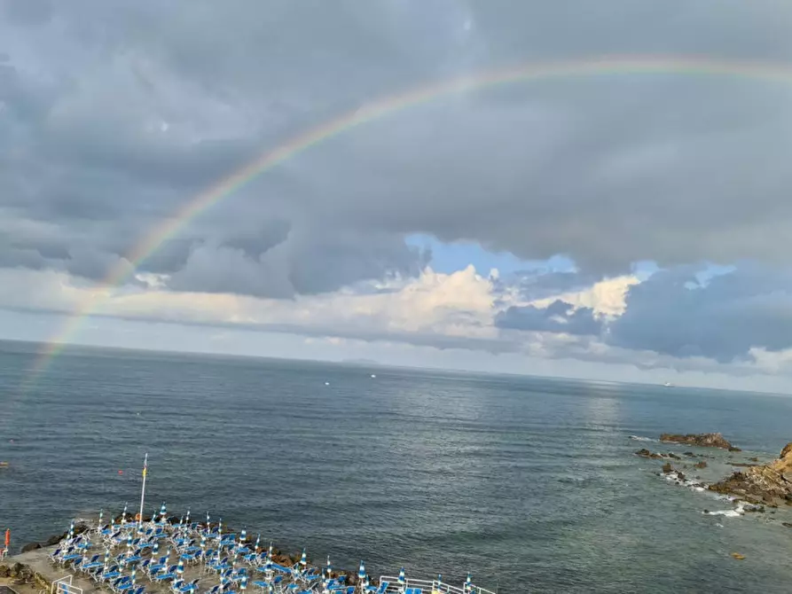 Immagine 15 di Appartamento in vendita  in Via del Littorale, N. 164 a Livorno