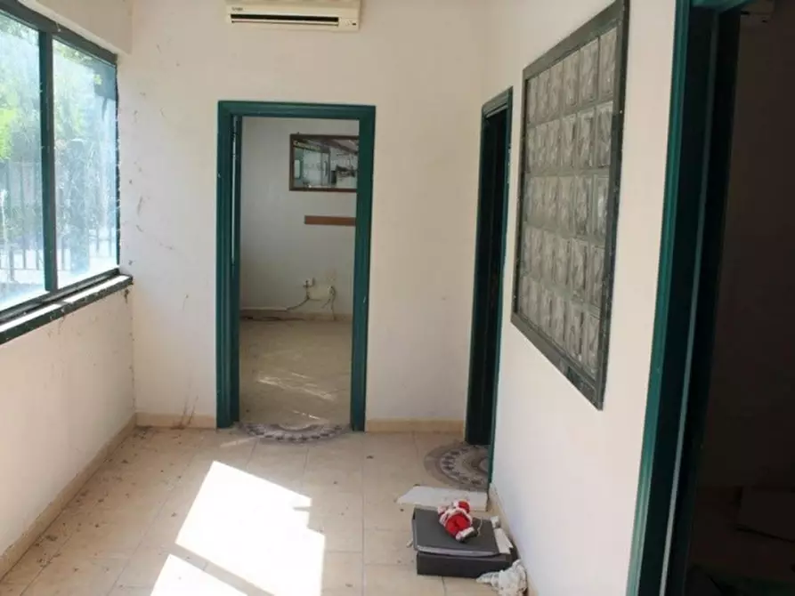 Immagine 10 di Capannone industriale in vendita  in Viale dei Mille, N. 100 a Colle Di Val D'elsa