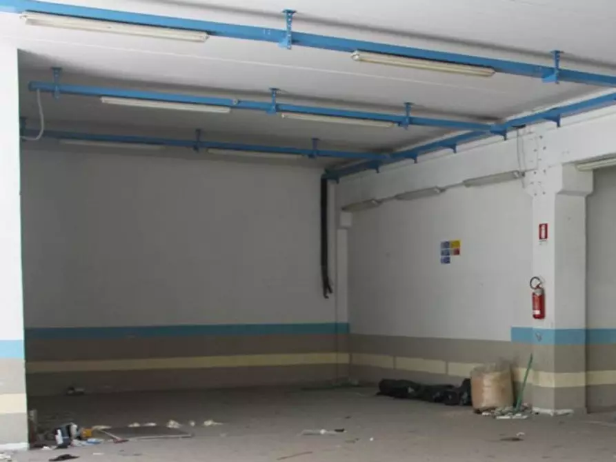 Immagine 11 di Capannone industriale in vendita  in Viale dei Mille, N. 100 a Colle Di Val D'elsa