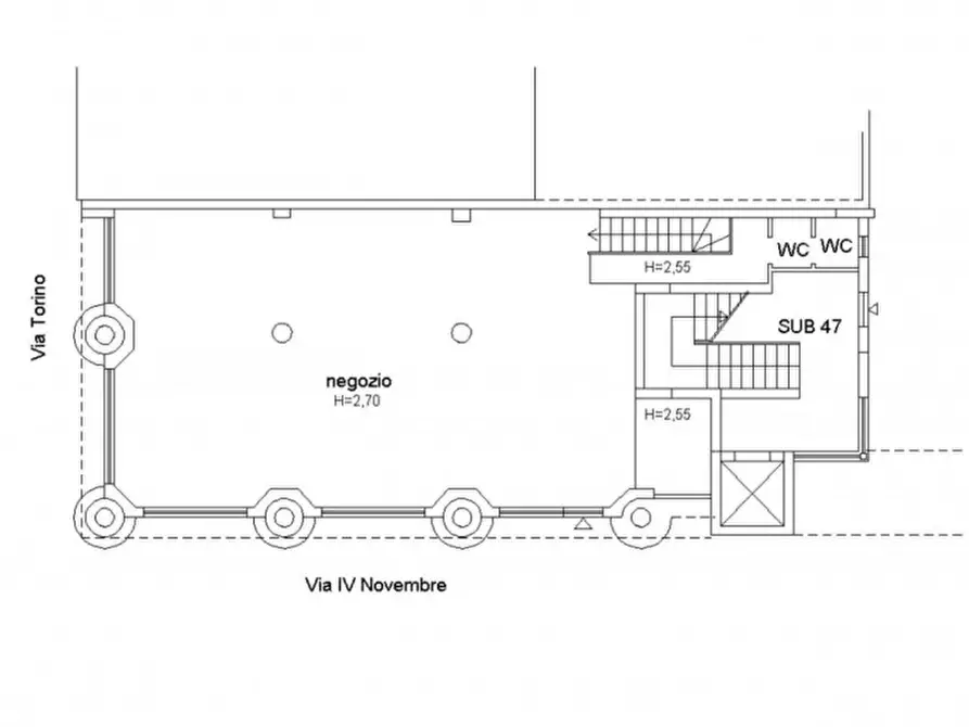 Immagine 10 di Negozio in vendita  in Via Quattro Novembre, N. 24 a Sassari