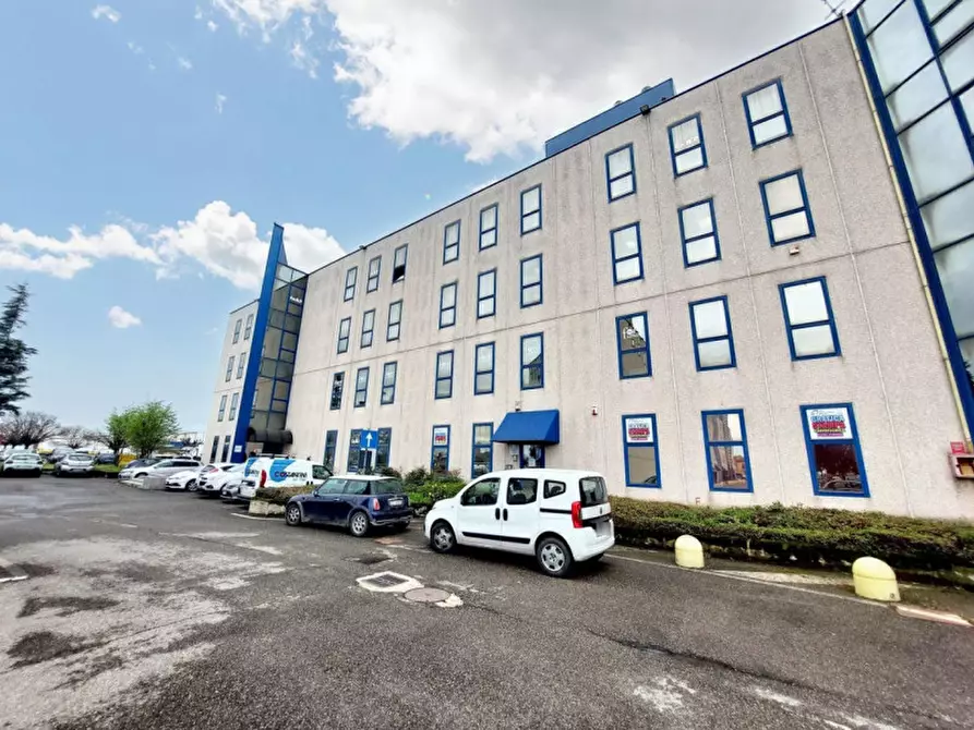 Immagine 2 di Ufficio in vendita  in Via Coppalati, N. 10 a Piacenza