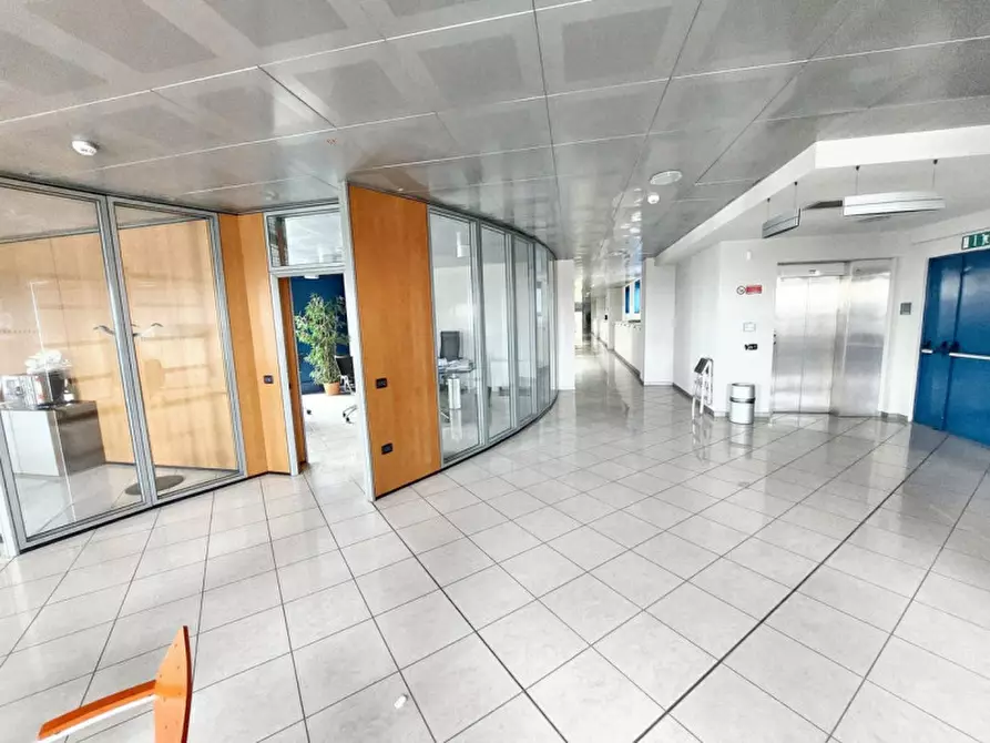 Immagine 5 di Ufficio in vendita  in Via Coppalati, N. 10 a Piacenza