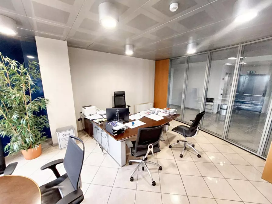 Immagine 8 di Ufficio in vendita  in Via Coppalati, N. 10 a Piacenza