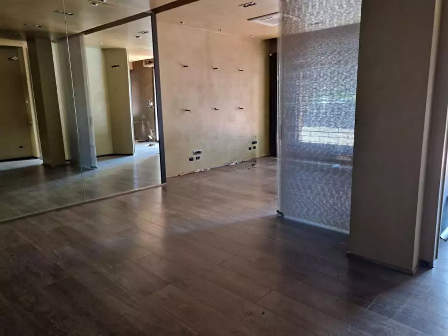 Immagine 9 di Capannone industriale in vendita  in Via Ottorino Respighi, N. 6 a Scandicci