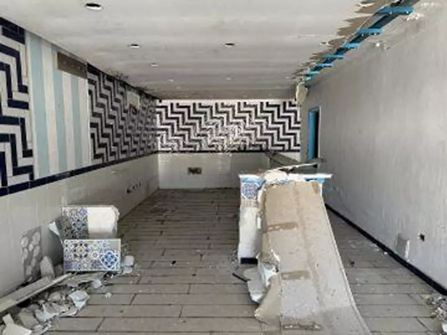 Immagine 5 di Negozio in vendita  in Località porto - Il Chiosco n° 5, N. snc a Santa Teresa Gallura