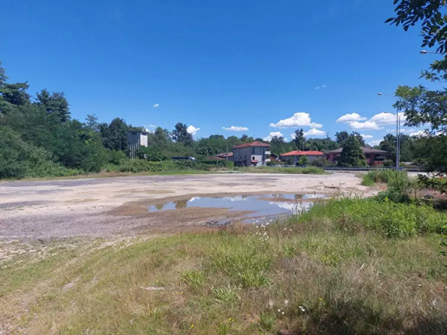 Immagine 14 di Terreno in vendita  in Zona produttiva a Fontaneto D'agogna