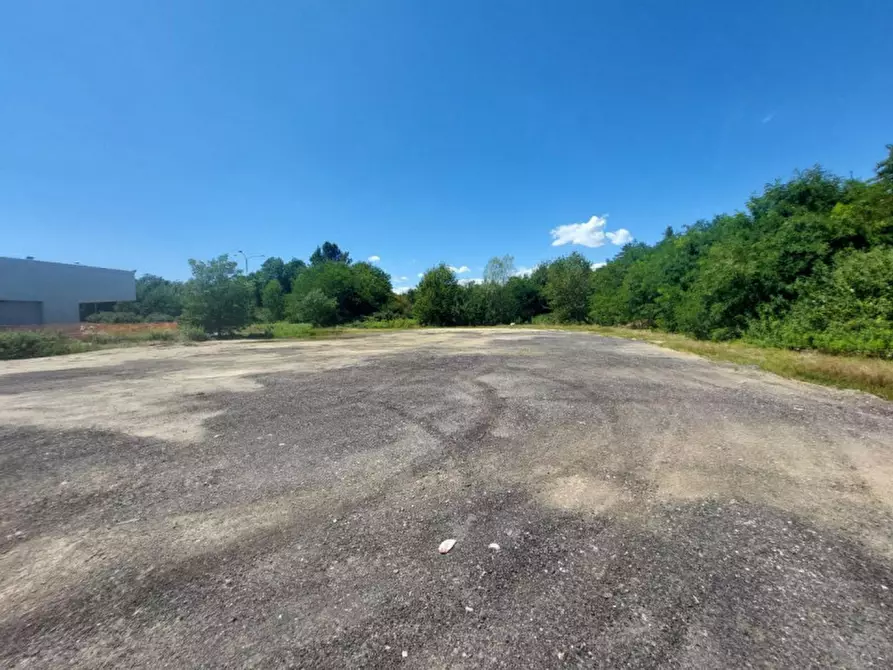 Immagine 16 di Terreno in vendita  in Zona produttiva a Fontaneto D'agogna