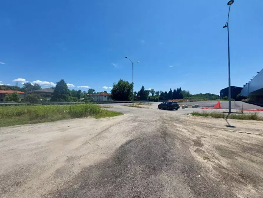 Immagine 21 di Terreno in vendita  in Zona produttiva a Fontaneto D'agogna