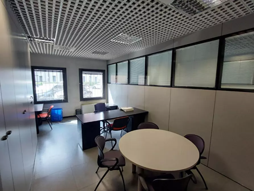 Immagine 2 di Ufficio in vendita  in Piazzale Tomaso Barbieri, 29, 43125 Parma PR, Italia a Parma