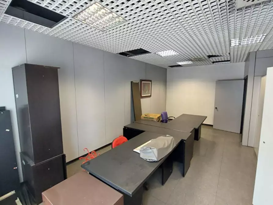 Immagine 9 di Ufficio in vendita  in Piazzale Tomaso Barbieri, 29, 43125 Parma PR, Italia a Parma