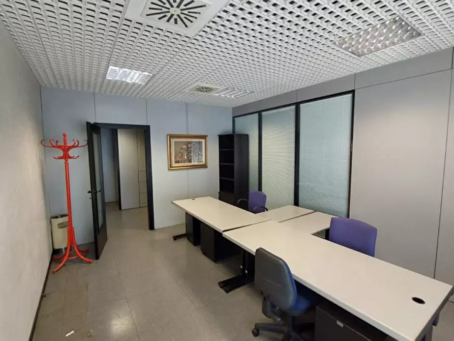 Immagine 11 di Ufficio in vendita  in Piazzale Tomaso Barbieri, 29, 43125 Parma PR, Italia a Parma