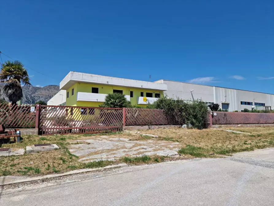 Immagine 1 di Capannone industriale in vendita  in Contrada Macchia, N. snc a Monte Sant'angelo