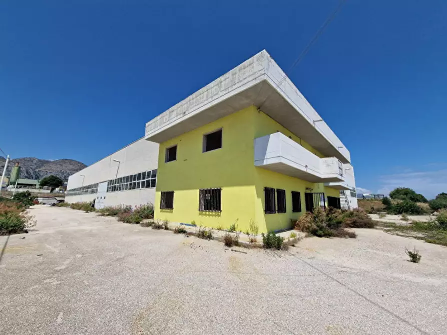 Immagine 5 di Capannone industriale in vendita  in Contrada Macchia, N. snc a Monte Sant'angelo