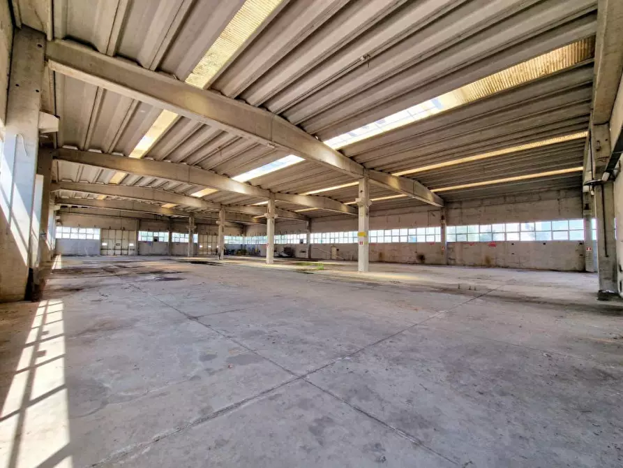 Immagine 7 di Capannone industriale in vendita  in Contrada Macchia, N. snc a Monte Sant'angelo