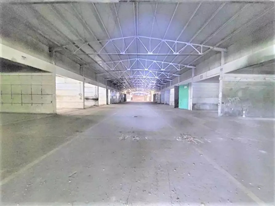 Immagine 11 di Capannone industriale in vendita  in Contrada Serre, N. 77 a Lanciano
