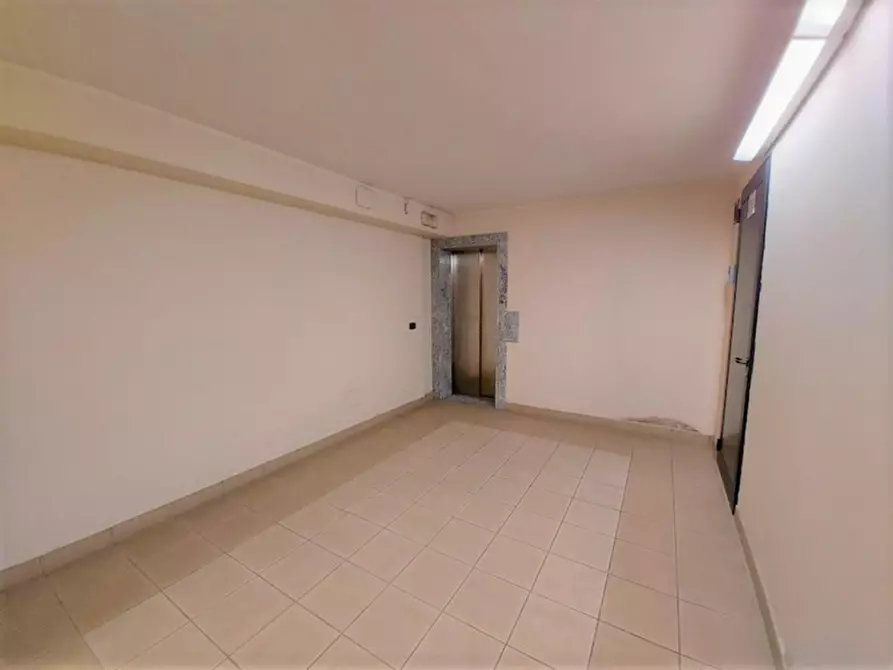 Immagine 11 di Posto auto in vendita  in Corso Trieste, N. 27 a Novara