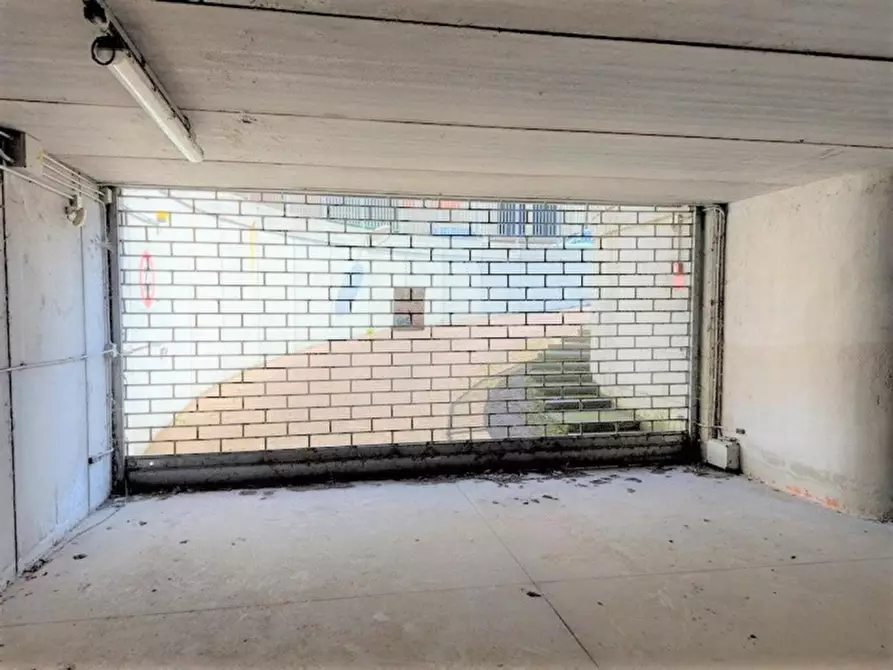 Immagine 14 di Posto auto in vendita  in Corso Trieste, N. 27 a Novara