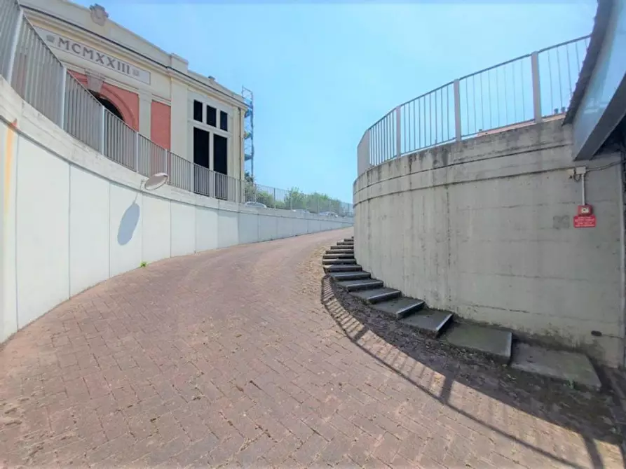 Immagine 16 di Posto auto in vendita  in Corso Trieste, N. 27 a Novara