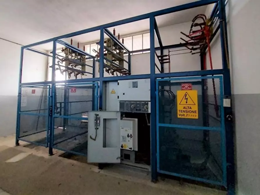 Immagine 10 di Capannone industriale in vendita  in Via Salvatoizza, N. 5-7-9 a Gaiarine