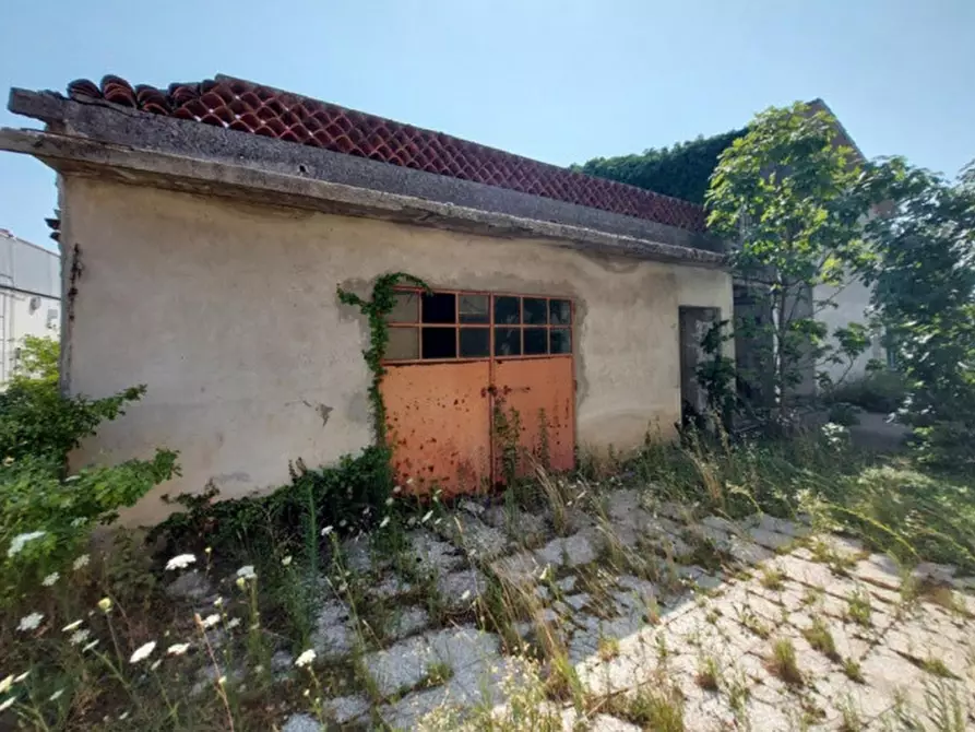 Immagine 18 di Capannone industriale in vendita  in Via Salvatoizza, N. 5-7-9 a Gaiarine