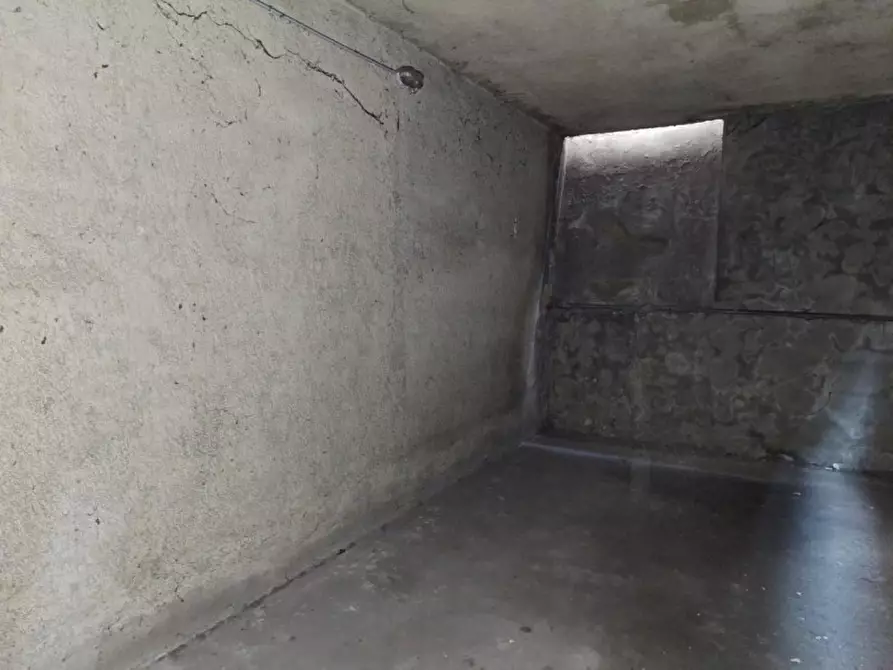 Immagine 4 di Negozio in vendita  in via Novara, N. 11 a Lissone