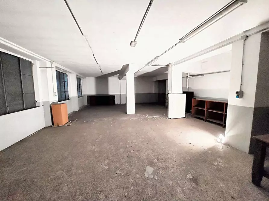 Immagine 1 di Ufficio in vendita  in Piazza Giovanni XXIII, N. 9 a Gallarate