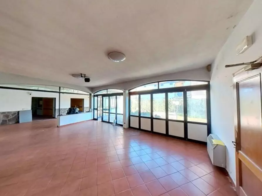 Immagine 6 di Negozio in vendita  in Via Pesciatina, N. 551 C a Lucca