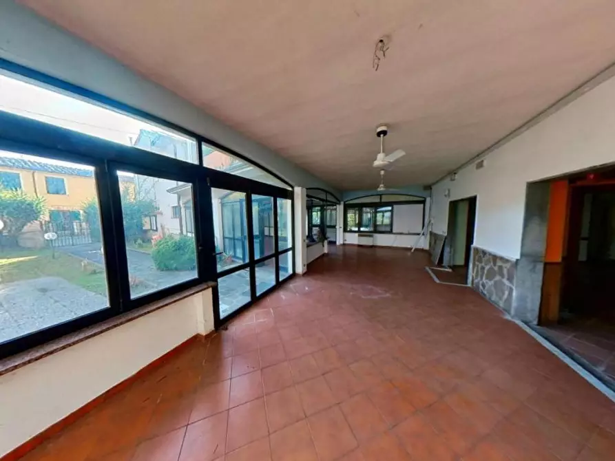 Immagine 9 di Negozio in vendita  in Via Pesciatina, N. 551 C a Lucca