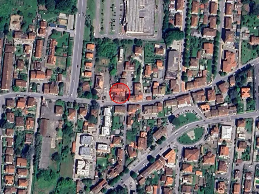 Immagine 18 di Negozio in vendita  in Via Pesciatina, N. 551 C a Lucca