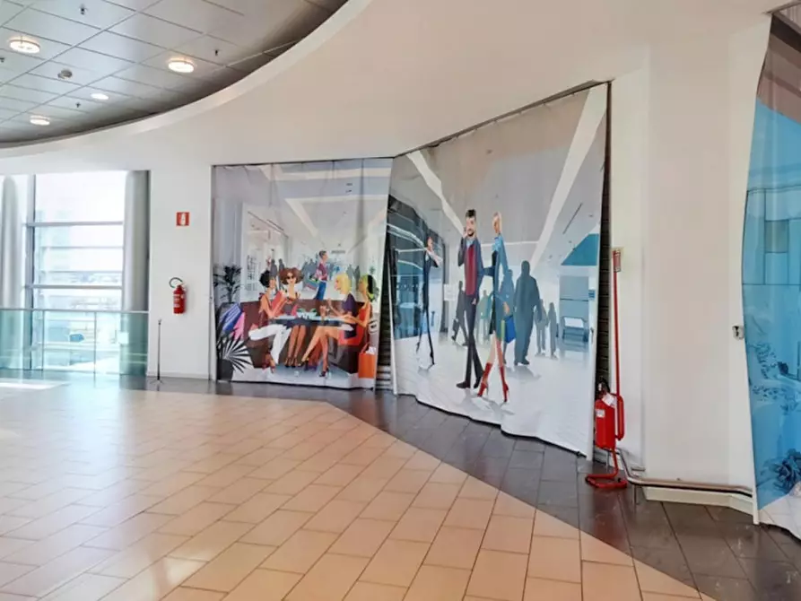 Immagine 5 di Negozio in vendita  in Via Musile, N. 9 a Pordenone