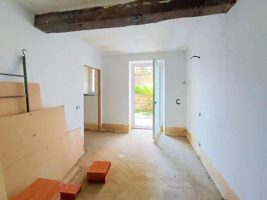 Immagine 9 di Appartamento in vendita  in Piazza Garibaldi, N. 4 a Borzonasca