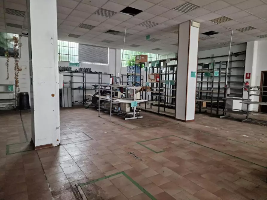 Immagine 2 di Capannone industriale in vendita  in Viale Luigi Borri, 337, 21100 Varese VA, Italia a Varese