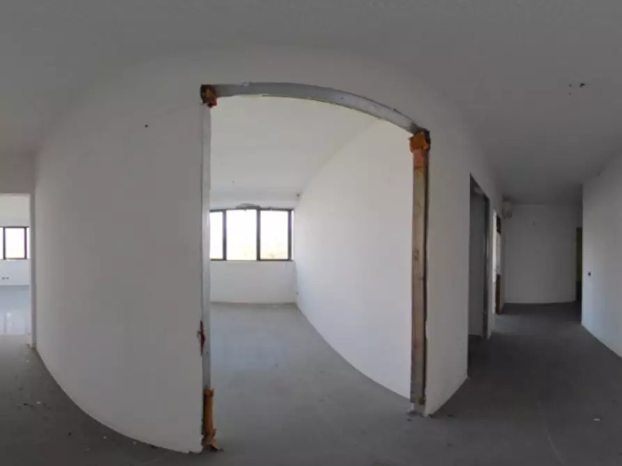 Immagine 3 di Ufficio in vendita  in Via Aldo Moro, N. 10 a Monteriggioni