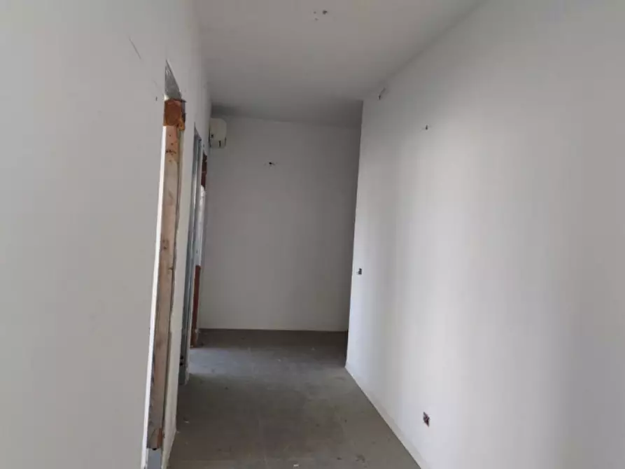 Immagine 8 di Ufficio in vendita  in Via Aldo Moro, N. 10 a Monteriggioni